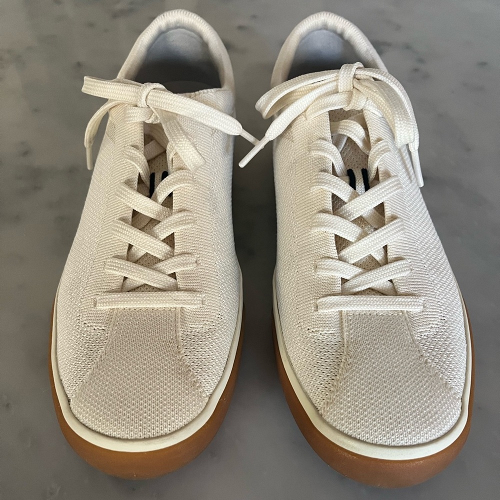 Rothy’s The Lace Up Sneaker Blonde 10